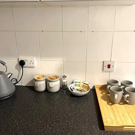 Apartment Two Bed Flat In Popular York Rd Birmingham
